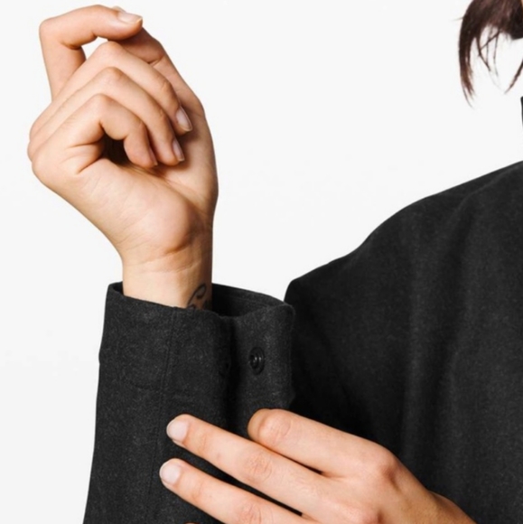 Reykur parka EUC - Picture 7 of 11